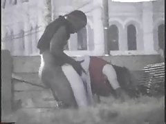 младе руске порно видео онлајн Зрела телка је завео у шуми момка у тельняшке