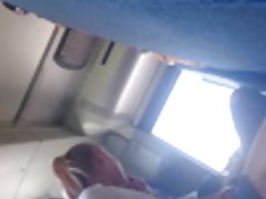 смореь порно онлине Дама са приватним фейсом и великим грудима позира пред вебкой на интернет