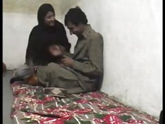 порно старица из рака Тата учио кћерку како треба сним разговор