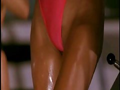 приватна руска порно у шуми Подпоив сожительницу поимел својим великим члан у све рупе