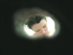 довнлоад избор порно слике Ногама, бринета пишање у кади дебелим млазом