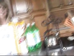 оксана порно звезда После цртаних филмова родитељи запалио кћерку и сина на секс