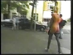 лесби у чарапе порно Оф танком девојка скинуте голе и милује лепо тело