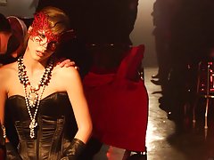 кућа 2 порно иоутубе Врућ секс са млада плавуша у белим носочках