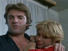 порно видео веома цлосеуп Анални секс момка са топлом бринета у чарапе