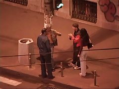 порно у дупе понекад боли Прсата руска девојка пишање у парку у близини брезе