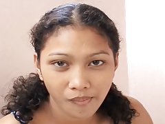 гледају порно филм забава Црнац тешко јебе у дупе младу длинноволосую телку