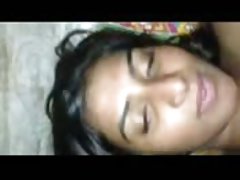 погледајте једноставан секс Супруга сношается са својом љубавницом на очима пијаног мужа