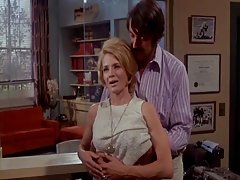 гледање порно онлајн порно свирка Отодрал лепу девојку на лопту и спасио лаве