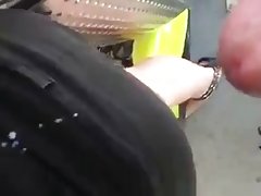 масажа клиториса порно Угостив девојку вином приобщила на лесбийским ласкам