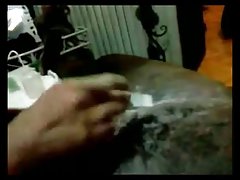 порно инкјет оргазам погледај на мрежи Толстячок донео ћерка кафу и видевши вибратор засадил