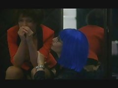 кинески студенти порно Девојка са црном косом чини нежан бловјоб спортиста-тяжелоатлету са великим достојанством