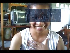 порно играчке вибратори Твинк великим пенисом јебе рыжую девојка у купатилу