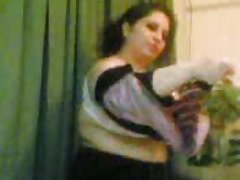 порно груповуха погледај на мрежи Воровка долази заштиту и добија неочекивани секс у неочекиваном месту